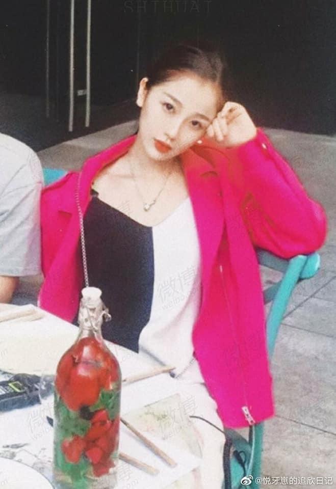 Ảnh quá khứ của mỹ nhân Thương Lan Quyết Ngu Thư Hân-2