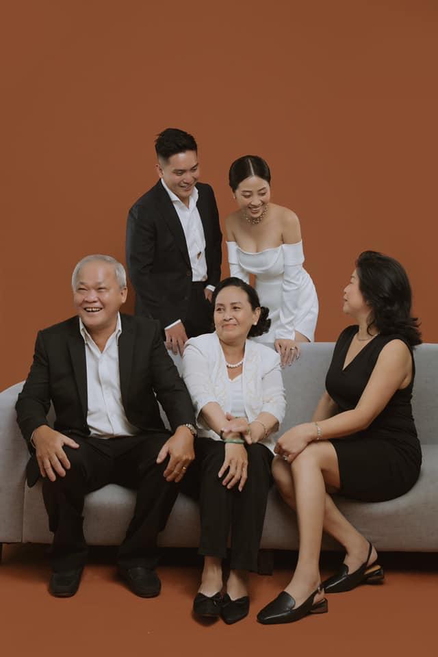 Liêu Hà Trinh chụp ảnh cưới: Dâu thoăn thoắt, rể ngồi im-8