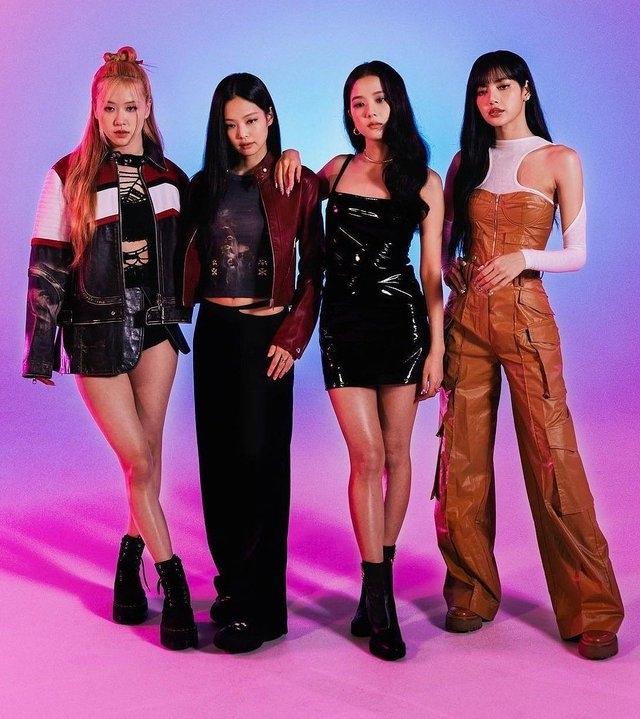 BLACKPINK và những lần bị cấm sóng-1