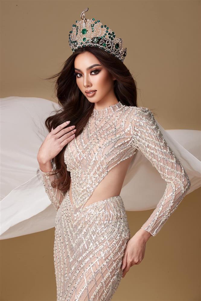 Ê-kíp làm ảnh Thùy Tiên cẩu thả, vương miện mới biến dạng-3