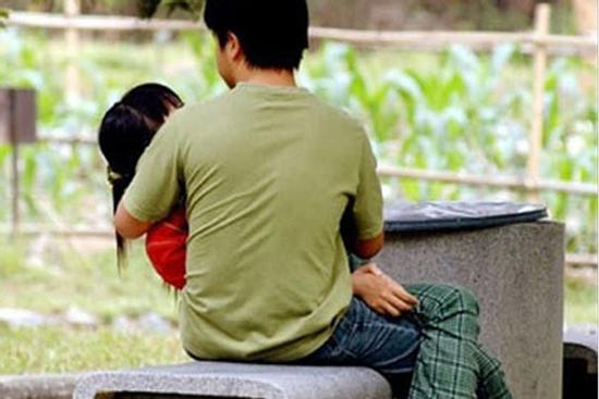 Sốc khi con lớp 11 nói về 'chuyện ấy'