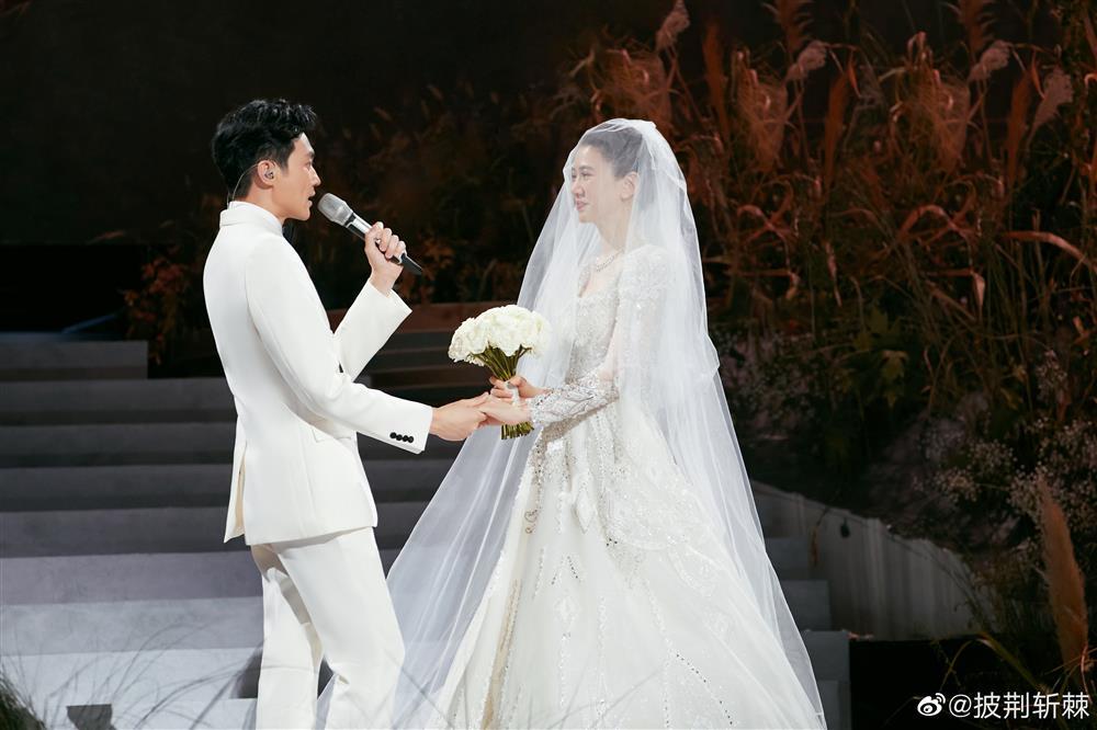 Trương Trí Lâm - Viên Vịnh Nghi chụp ảnh cưới sau 21 năm chung sống-1