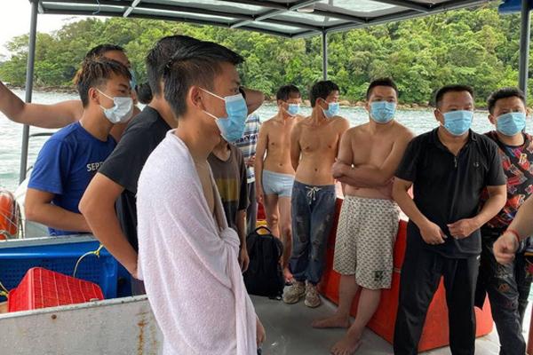 7 thi thể trôi dạt vào bờ biển Phú Quốc nghi liên quan vụ đắm tàu-1