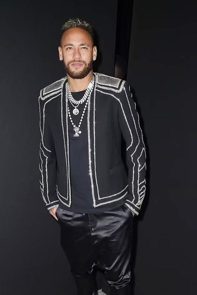 Cher khoe vóc dáng tuổi 76 trên sàn diễn-8