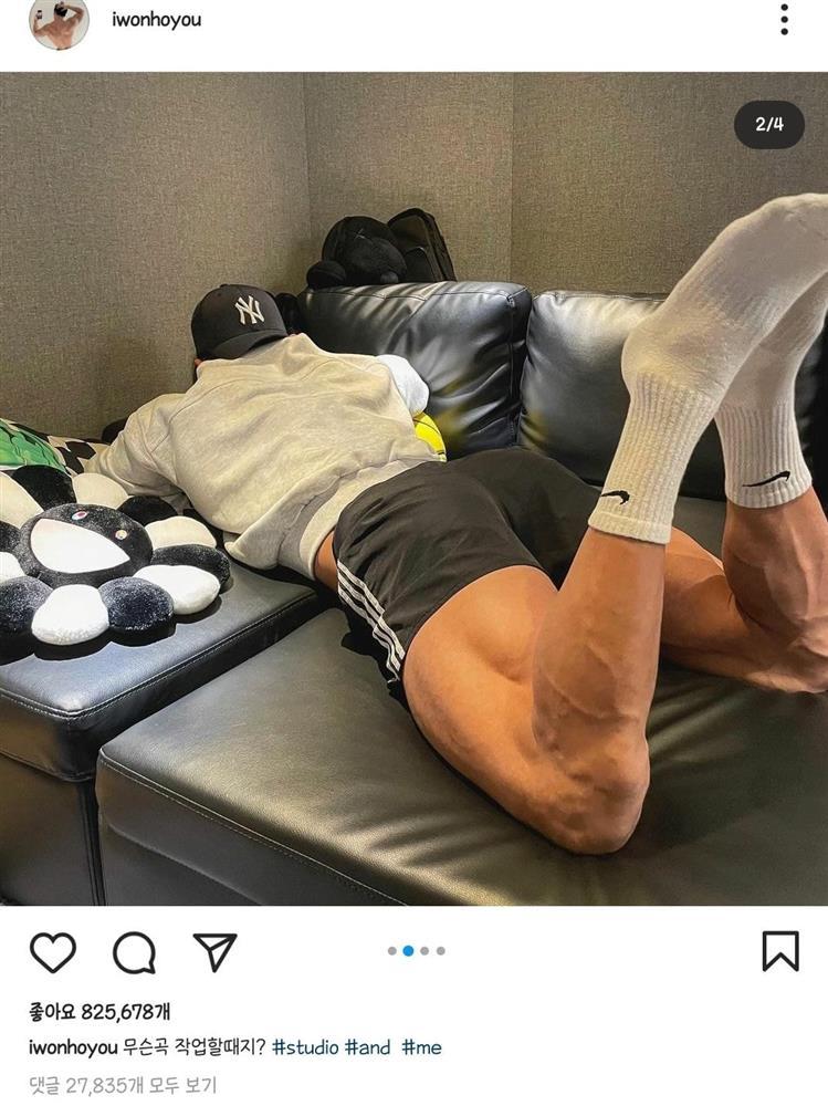 Nam idol liên tục lọt hot topic vì gu ăn mặc phản cảm-5