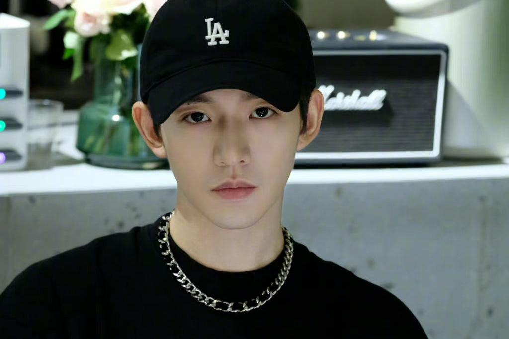 Công Tôn Sách Nhậm Tuyền điển trai ngời ngời tuổi 49-7