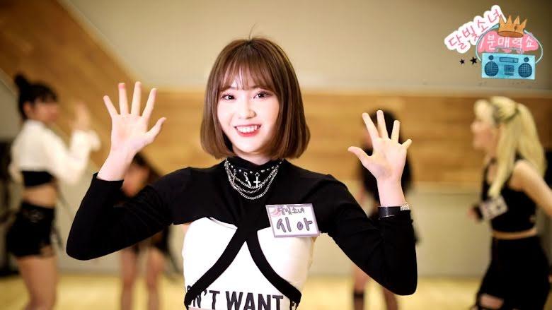 Đi hát quá flop, 4 idol Kpop chuyển sang làm TikToker lại hot bất ngờ-1