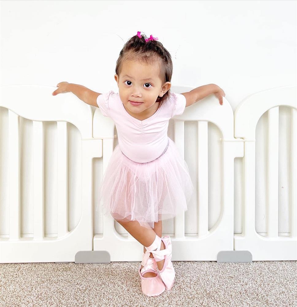 Ái nữ nhà Hồ Ngọc Hà đã đánh được đàn guitar điệu nghệ-4