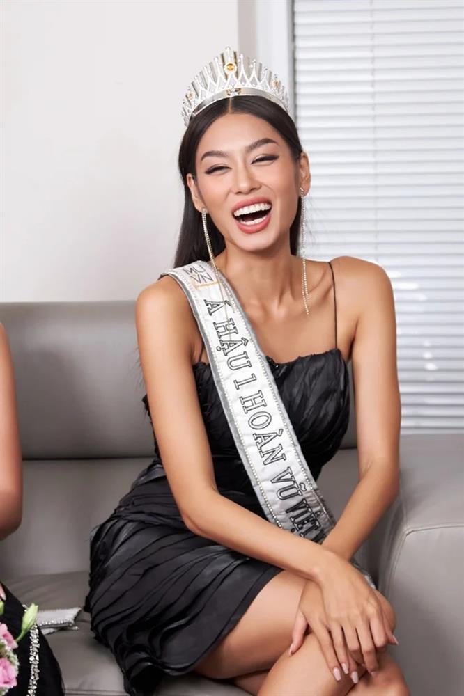 Á hậu Thảo Nhi đu trend chụp ảnh lố: Đã hài hước xin đừng đẹp!-8