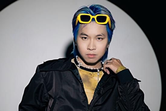 Rapper hệ tâm linh R.Tee tái xuất, chuyển hướng làm nhạc tình