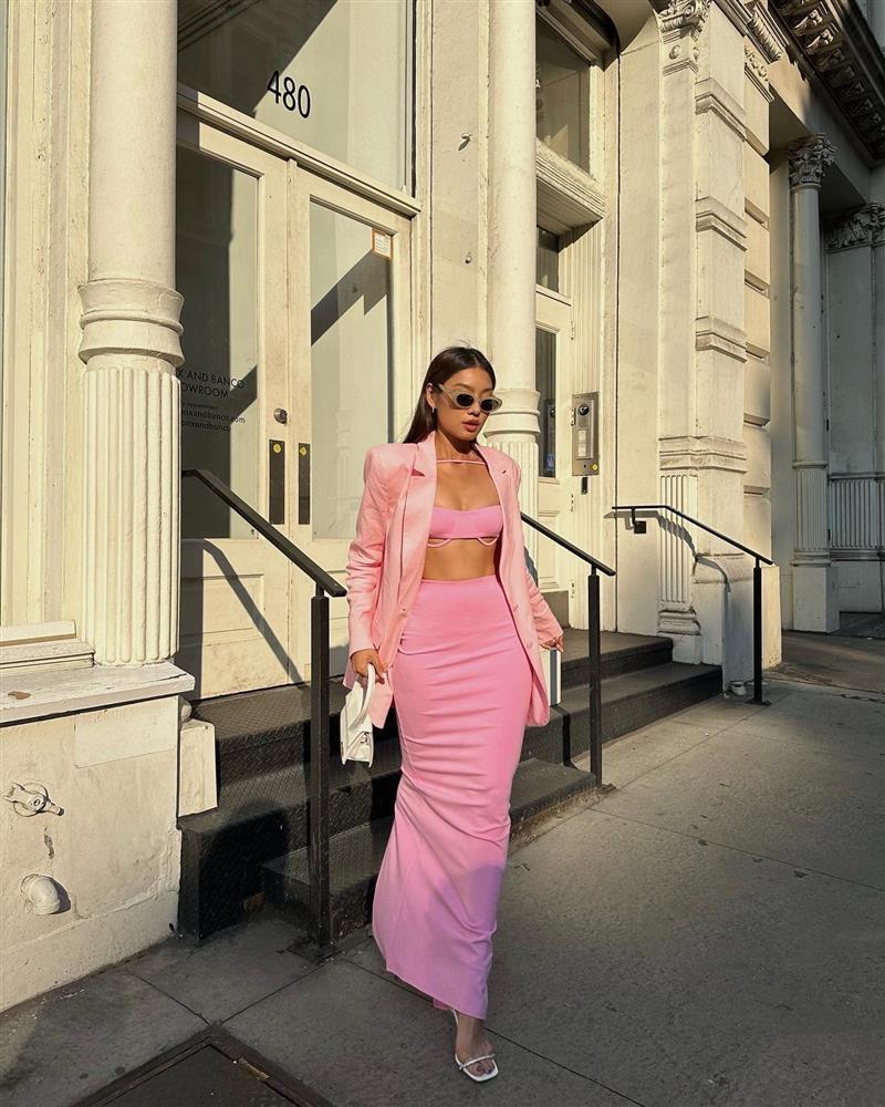 MC Hoàng Oanh - Quỳnh Nga lên đồ phóng khoáng hậu ly hôn-9