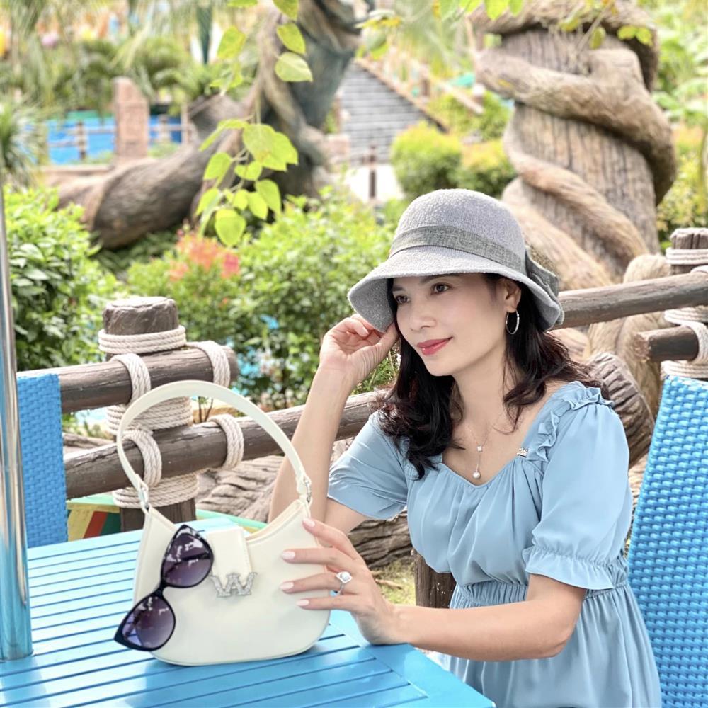 Bất ngờ trước diện mạo mẹ vợ diễn viên Anh Tú-4