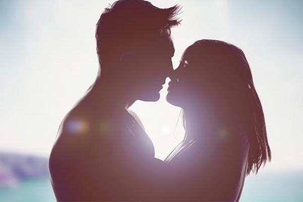 Ba đời chồng, quý bà vẫn bị cắm sừng-2