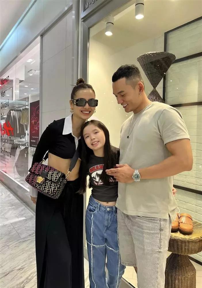 Con gái Phương Trinh Jolie bị dìm vẫn yêu qua ống kính Lý Bình-5