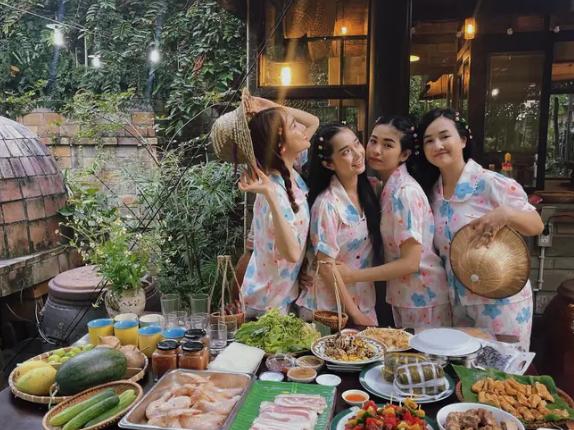 Nhan sắc 4 chị em nhà vợ Trường Giang hot nhất nhì Đắk Lắk-8