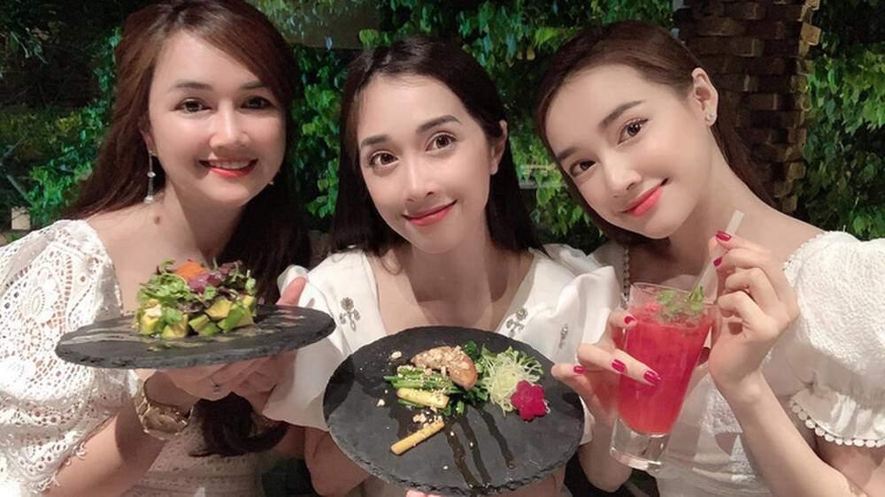 Nhan sắc 4 chị em nhà vợ Trường Giang hot nhất nhì Đắk Lắk-9