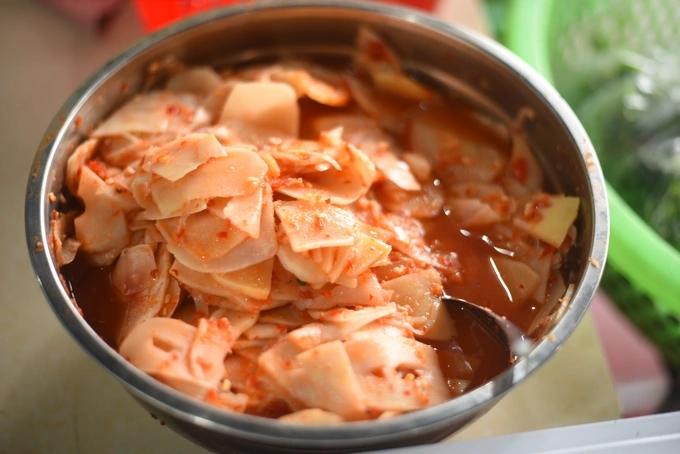 Món bún cù kỳ chỉ có ở Quảng Ninh, khách vượt trăm cây số về thưởng thức-5