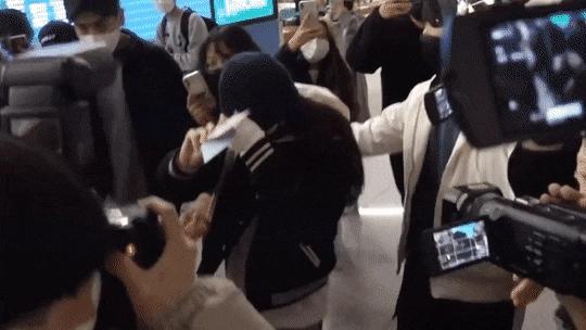 Hacker dọa sẽ ép Jennie nói về tin đồn hẹn hò-4