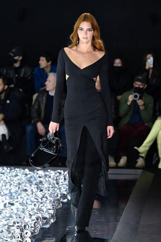 Bí quyết giữ dáng trong tuần lễ thời trang của các chân dài triệu đô-5