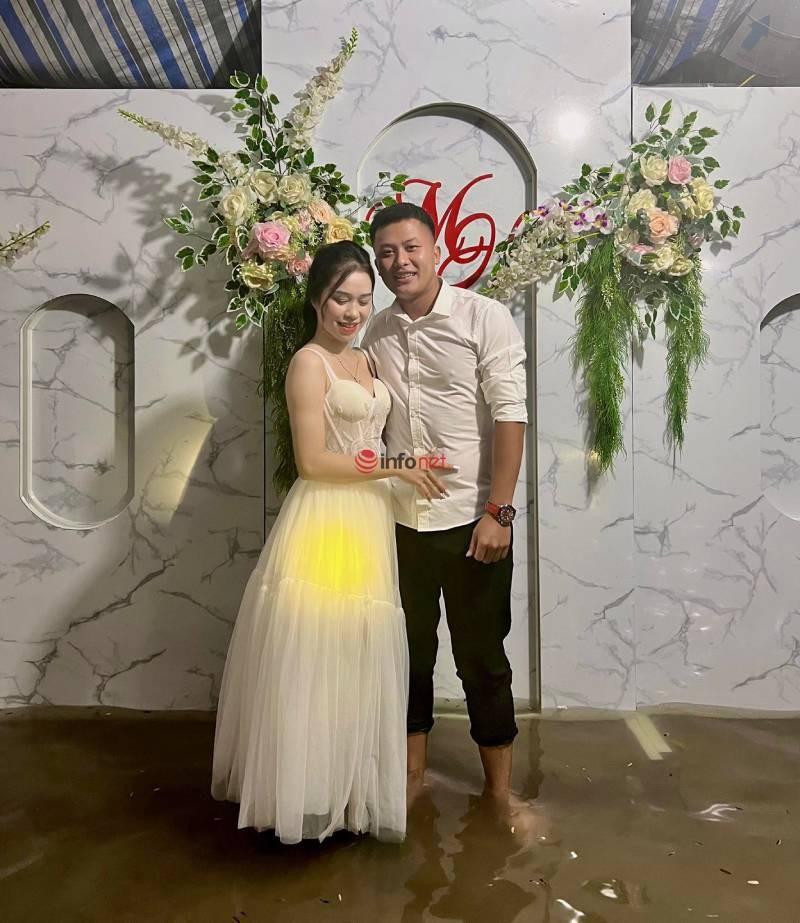 Đám cưới ngày lụt: Trăm mâm mà 20 người đến, khóc như mưa vẫn vui-1