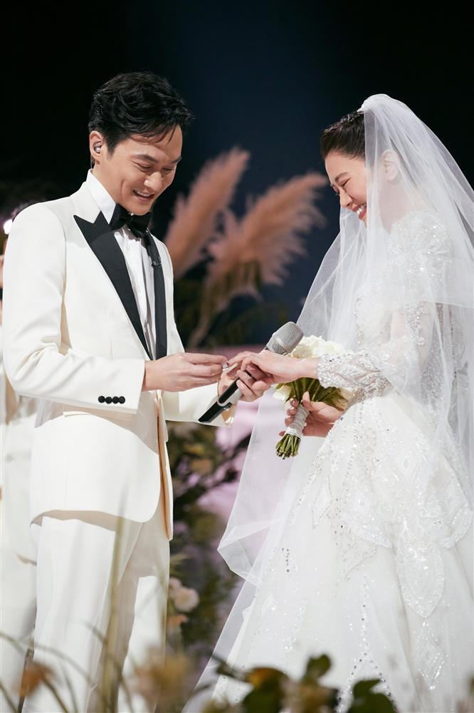 Tài tử Anh Hùng Xạ Điêu cưới Hoa hậu Hong Kong sau 21 năm-1
