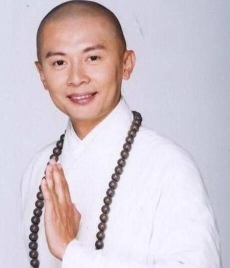 Mỹ nữ đá Ngô Kinh vì nghèo, chạy theo đại gia, giờ vẫn lẻ bóng-4