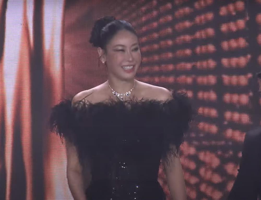 Hà Kiều Anh ngã đau trên sân khấu chung kết Miss Grand Vietnam-6