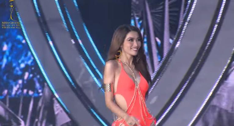 Mai Ngô diện áo tắm lộ body khá thô ở chung kết Miss Grand Vietnam-5