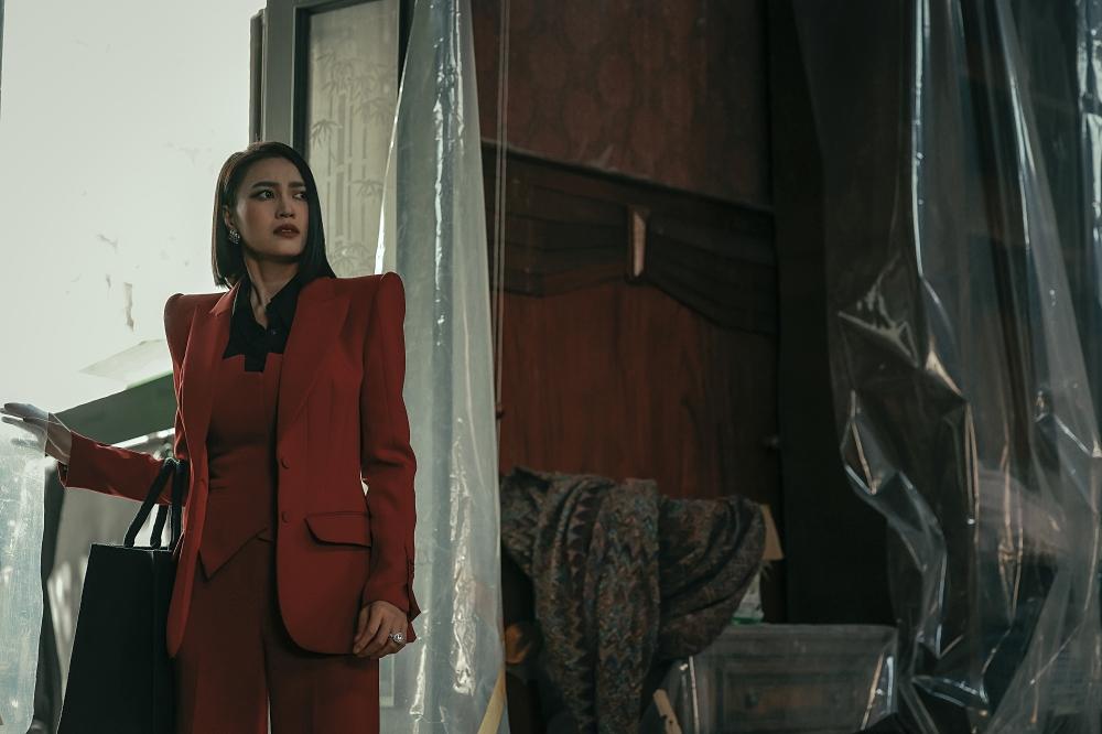 Lan Ngọc có cảnh nóng táo bạo, Kaity Nguyễn làm kẻ thứ 3-6