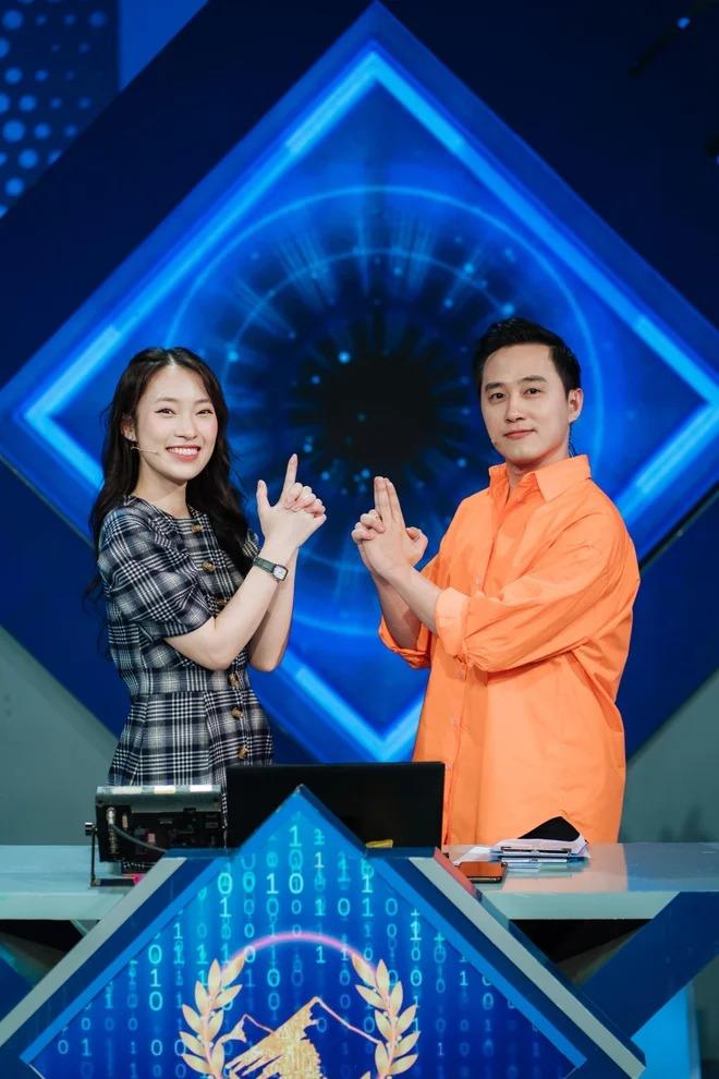 MC Khánh Vy chuẩn bị ra sao trước thềm Chung kết Olympia 2022?-3