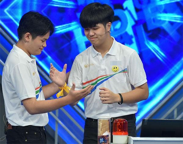 Thành tích học khủng tân Quán quân Olympia Đặng Lê Nguyên Vũ-3