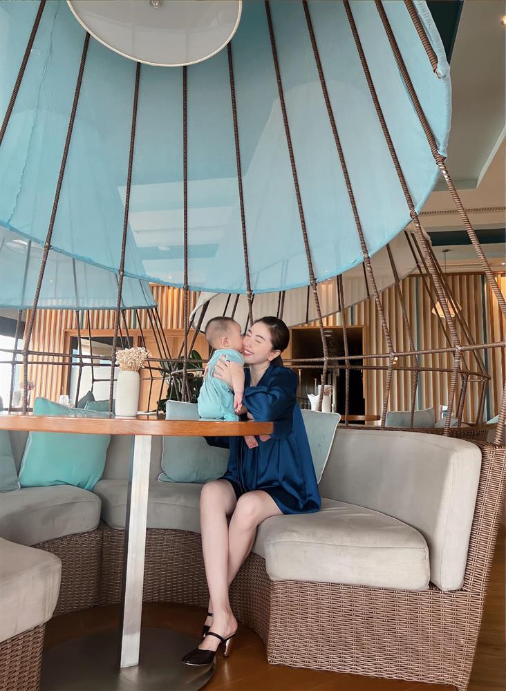 Bảo Thy lo lắng khi quý tử ăn ngủ kém-5