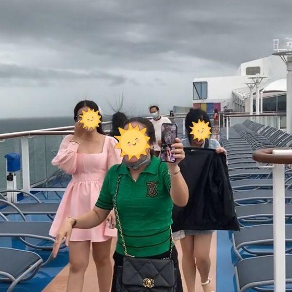 Chụp ảnh tóc dựng, dân mạng khuyên du khách trốn ngay còn kịp-4