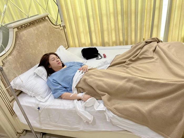 Những cuộc phẫu thuật thẩm mỹ ồn ào của showbiz Việt-1