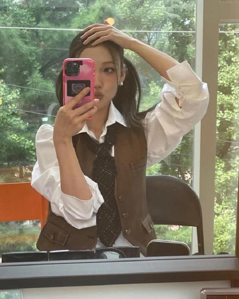 Mỹ nhân Hàn lăng xê style phi giới tính với 1 món phụ kiện-7