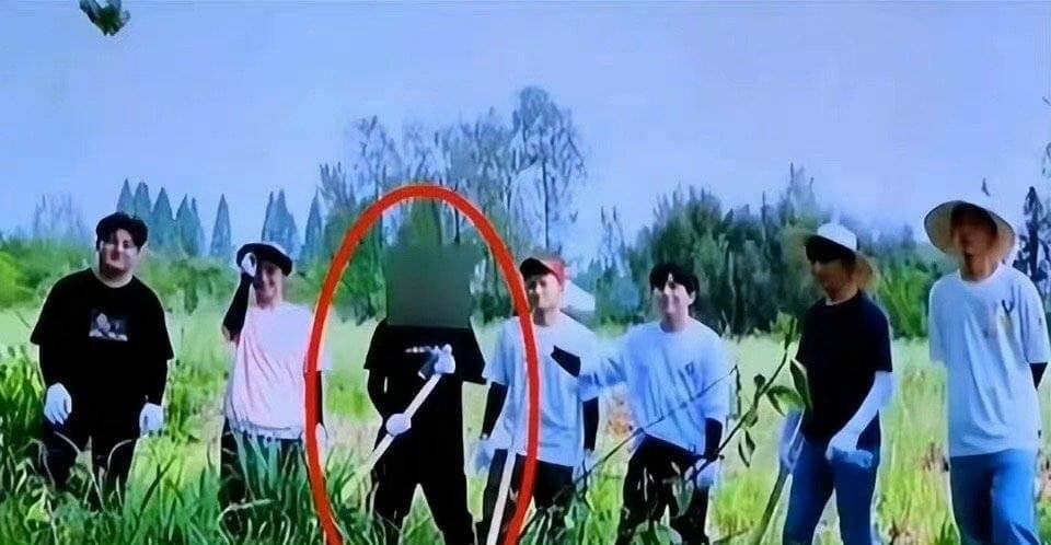 MC nổi tiếng Lý Duy Gia bị làm mờ mặt trên truyền hình-1