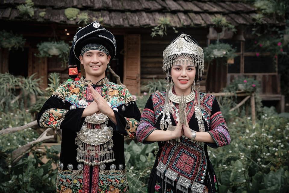 Vợ tiểu thư mở tiệc mừng Bùi Tiến Dũng trong tư gia xịn sò-5