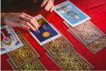 Bói bài Tarot hàng ngày - thứ Ba 4/10/2022: Quay ngược thời gian