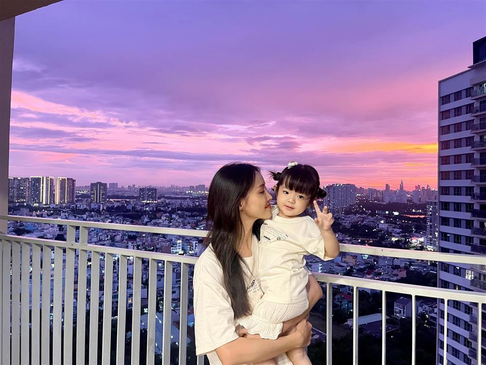 3 sao Việt bất ngờ công khai con ruột trong năm 2022-7