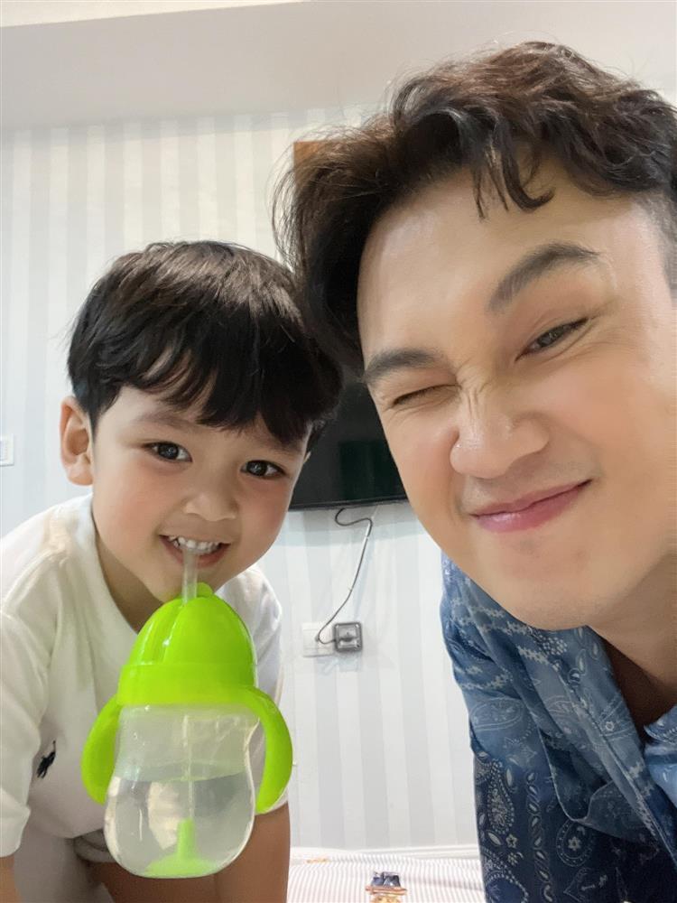 Thêm ảnh con ruột Đàm Vĩnh Hưng, hé lộ tên thật đặc biệt-8