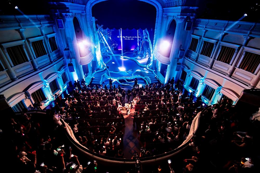 Vũ Cát Tường cầu hôn người đặc biệt trong đêm nhạc mừng tuổi mới-2