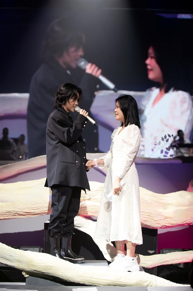 Vũ Cát Tường cầu hôn người đặc biệt trong đêm nhạc mừng tuổi mới-5