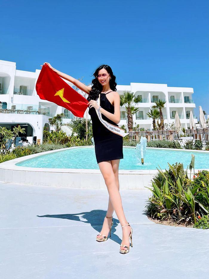 Bảo Ngọc gây tranh cãi vì tự makeup ô dề ở Miss Intercontinental-12