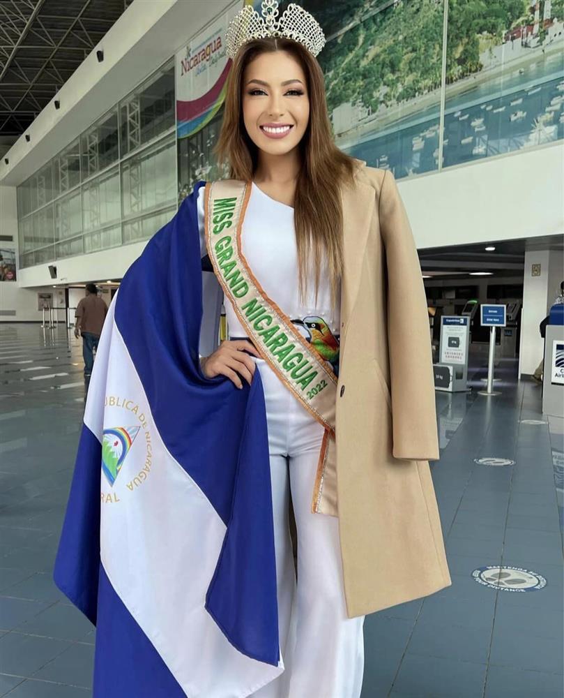Thí sinh Miss Grand 2022 nô nức lên đường, Thiên Ân dẫn đầu vote-14