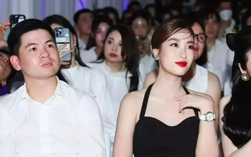 Ảnh con trai bầu Hiển khi còn nhỏ, ngoại hình khác hiện tại-6