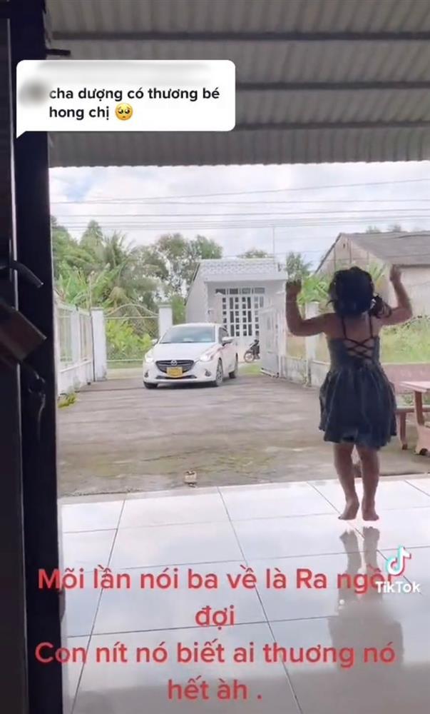 Mẹ lấy chồng mới, bé trai hát mừng, bày tỏ tình yêu thương-8