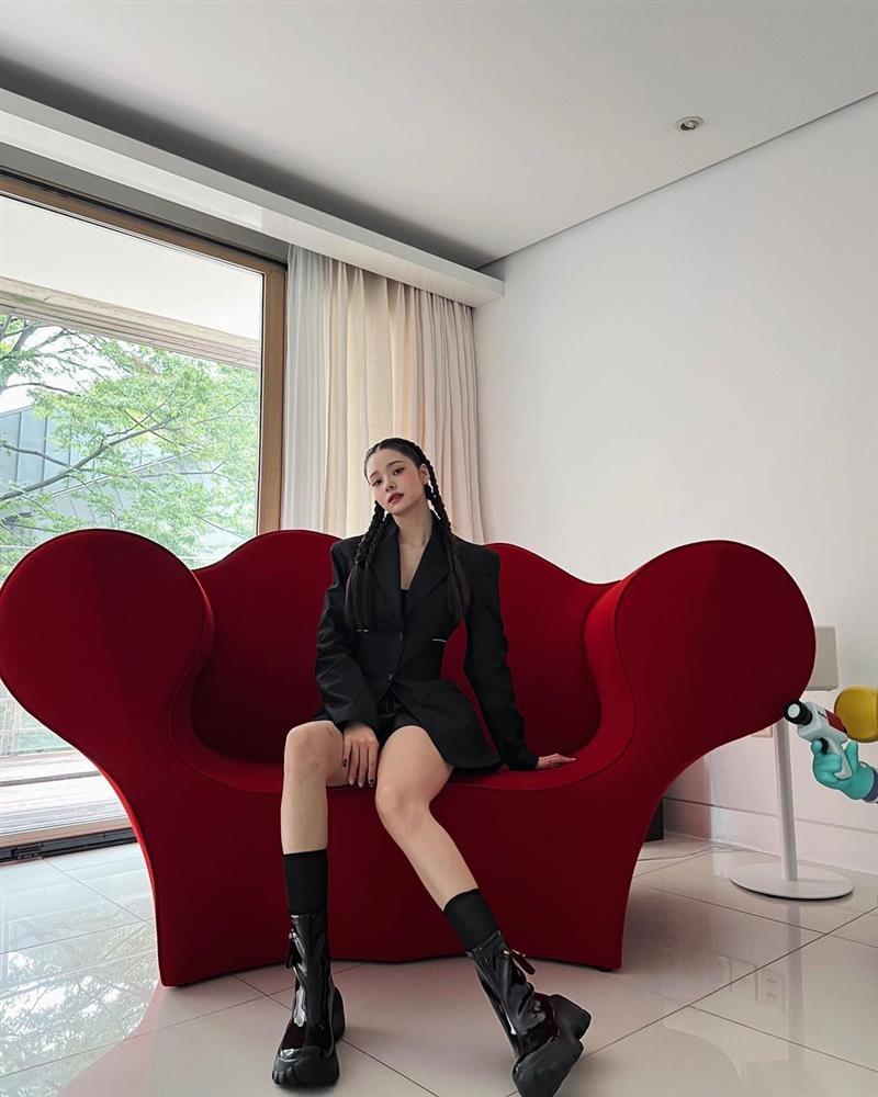 Bản sao Jennie khoe nhà sang nhưng bị nghi không chính chủ-2