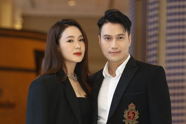 Cảnh quay không có trong kịch bản khi Hồng Diễm xem cảnh nóng của Việt Anh-5