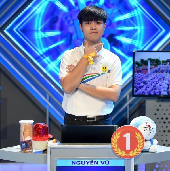 Điểm chung của Quán quân Olympia 3 năm liên tiếp: Không học chuyên-6