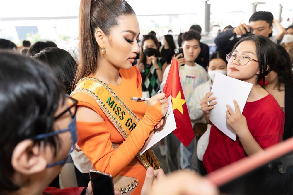 Thiên Ân lên đường, netizen xúc động cảnh gà trống nuôi con-7